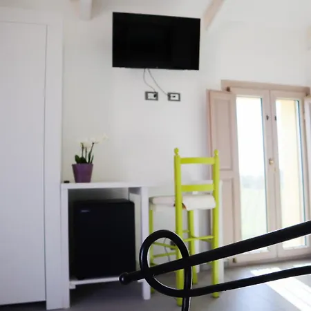 Podere Ficolivo Bed and Breakfast 3*