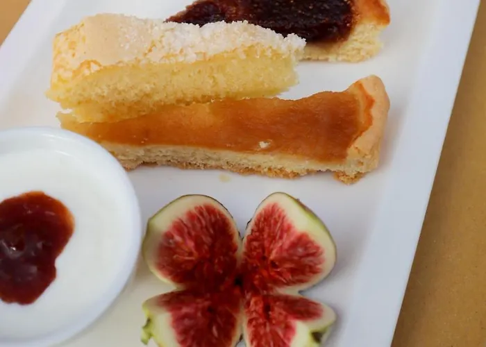 Alojamento de Acomodação e Pequeno-almoço Podere Ficolivo 3*